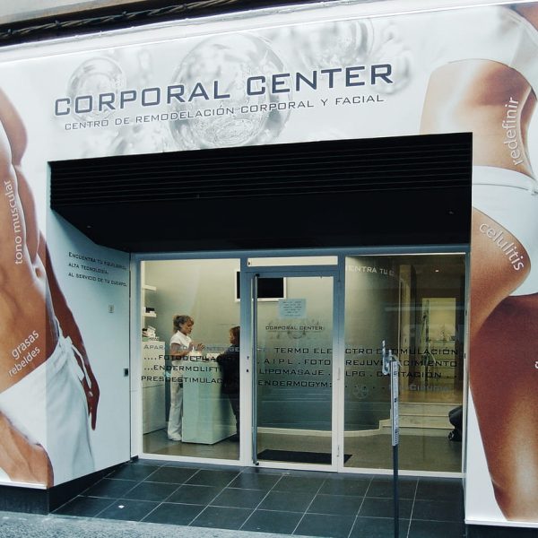 CORPORAL CENTER ZGZ Adra decoracion Felix Bernal Juan | reforma de Local comercial en Zaragoza