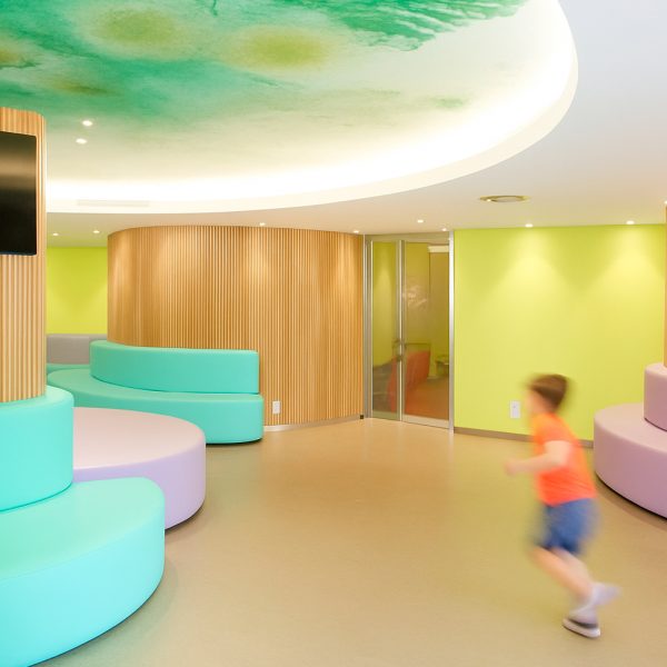 Hospital Infantil Adra decoración 1